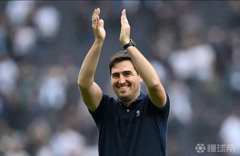 GA黄金甲官方网站-伯恩茅斯总监：比起球员转会离开，我们更担心失去伊劳拉